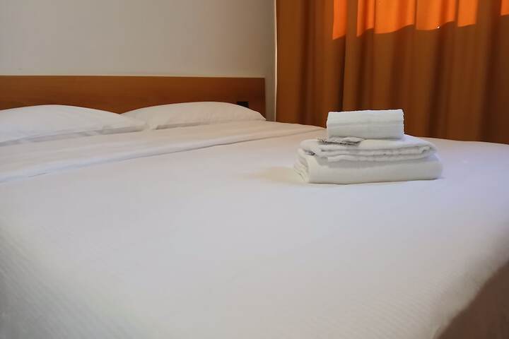 Room 3 of 5