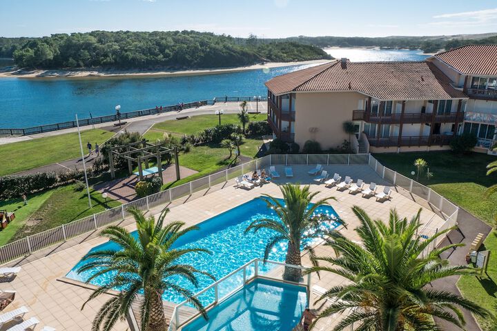 Pools & Facilities