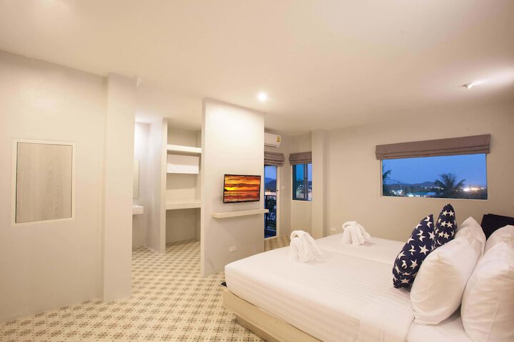 Room 7 of 30