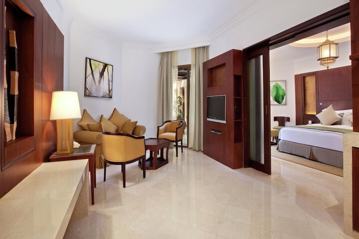 Room 56 of 163