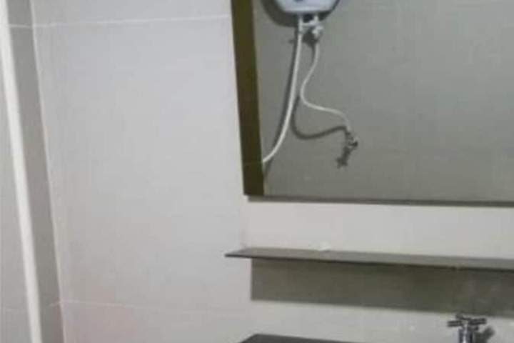 Room 15 of 17
