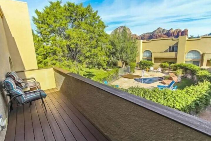 Terrace/Patio 16 of 17