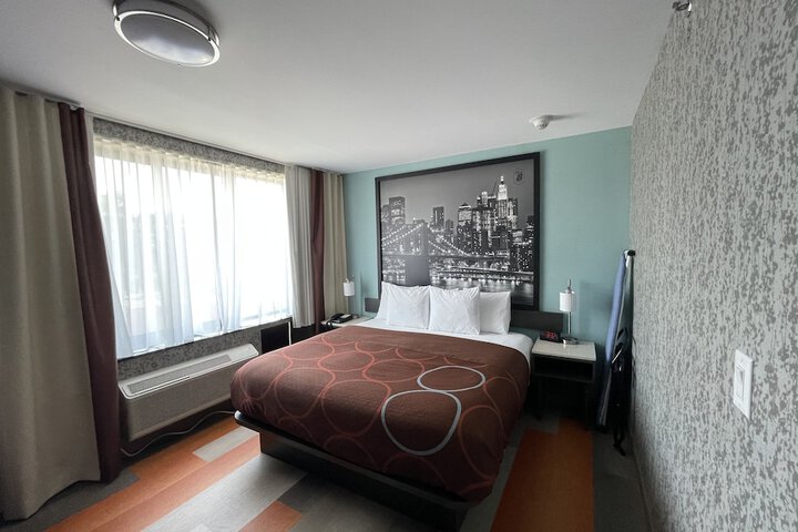 Room 3 of 15