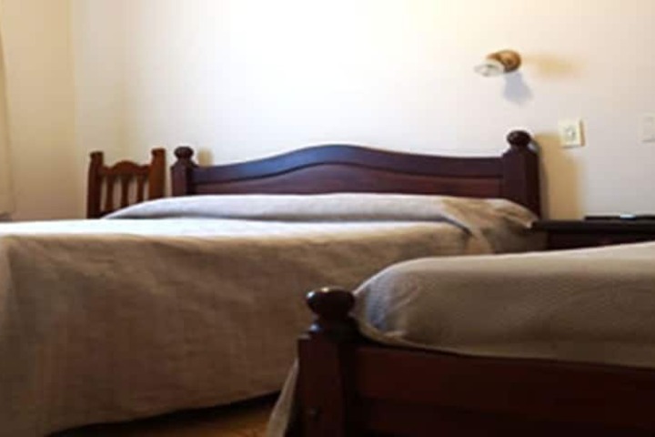 Room 3 of 10