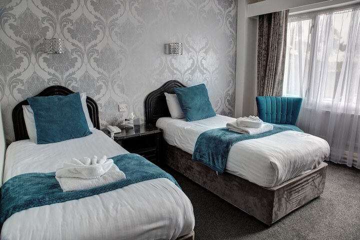 Room 10 of 70