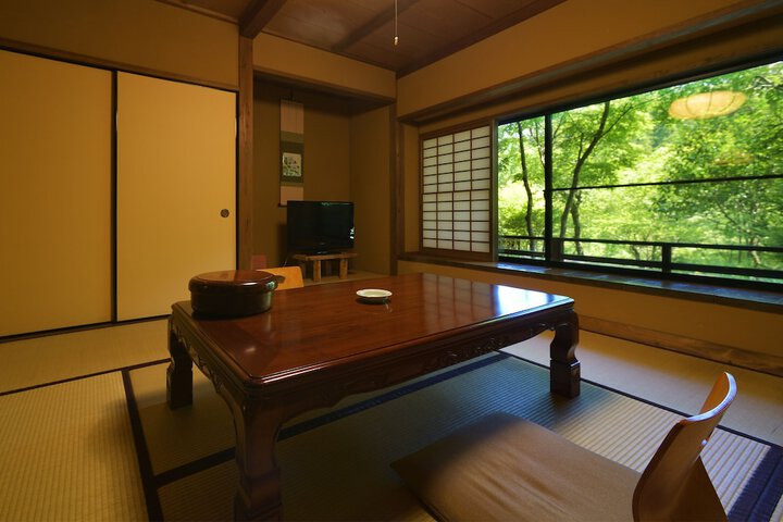 Room 9 of 73