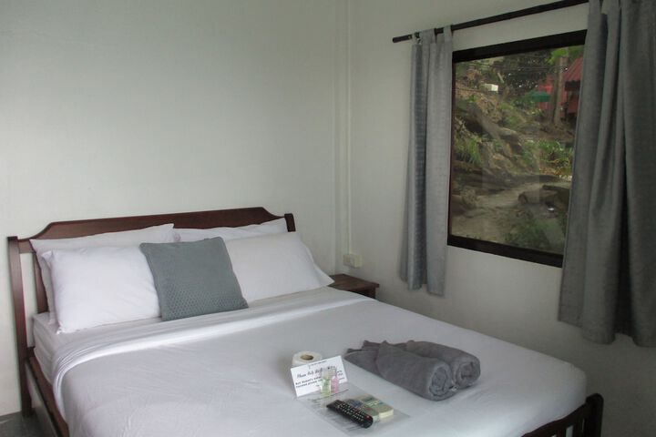 Room 10 of 35