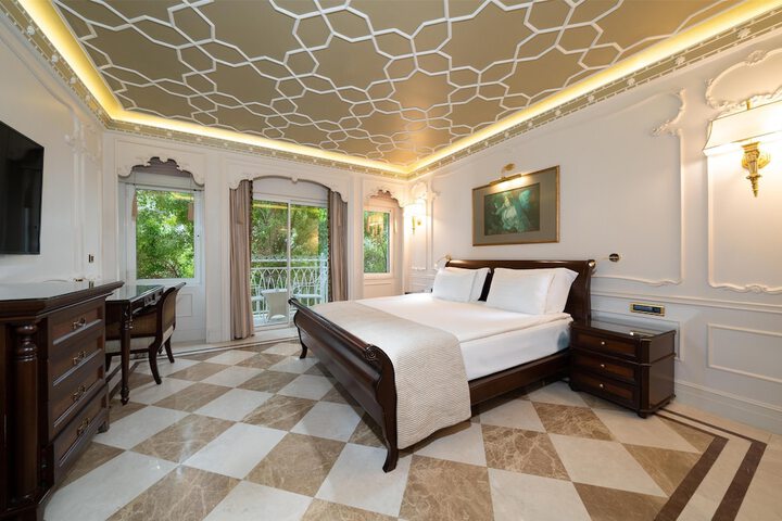 Room 22 of 186