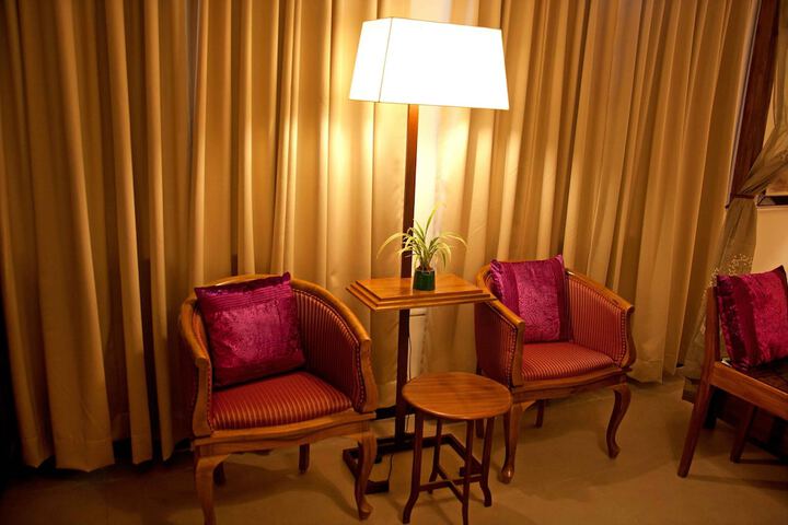 Room 6 of 52