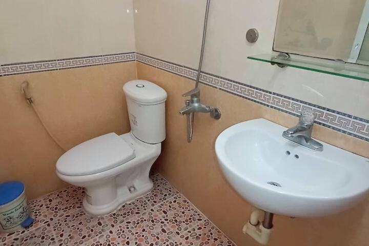 Room 46 of 74