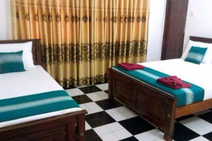 Room 5 of 20