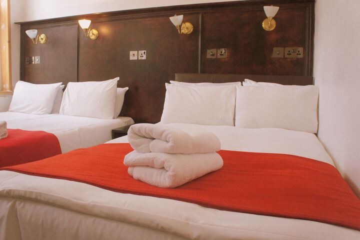 Room 35 of 127