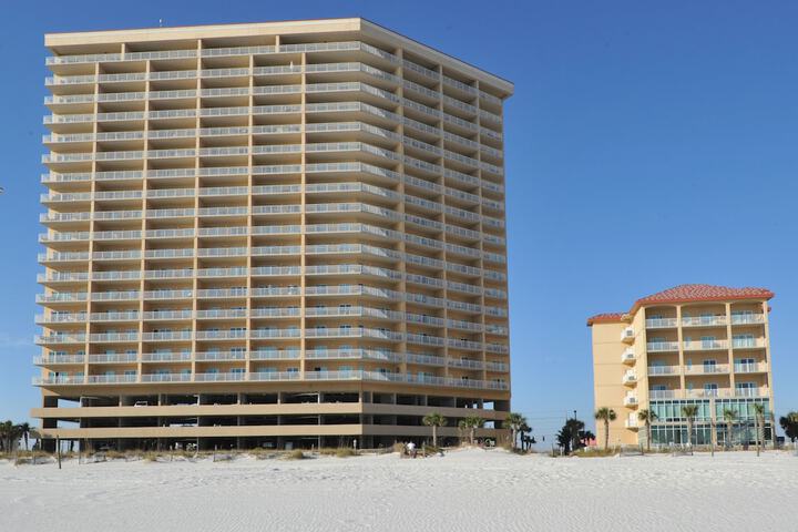 Hotel 30 of 31
