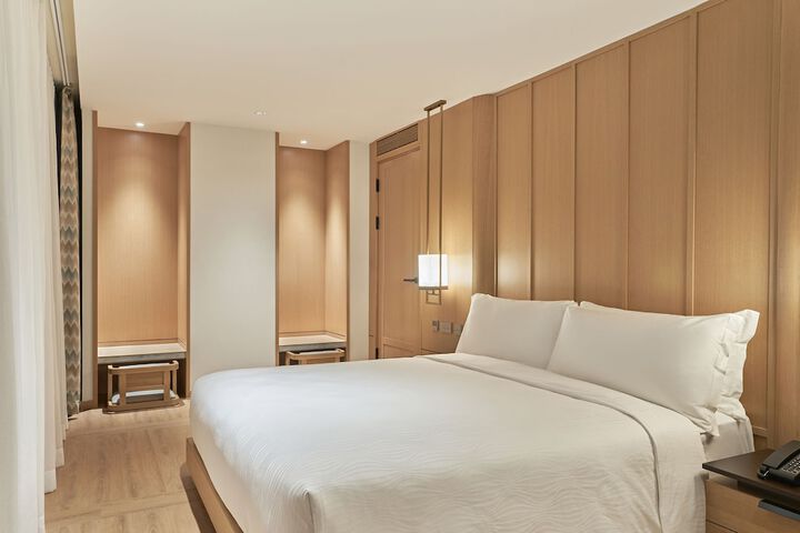 Room 40 of 86