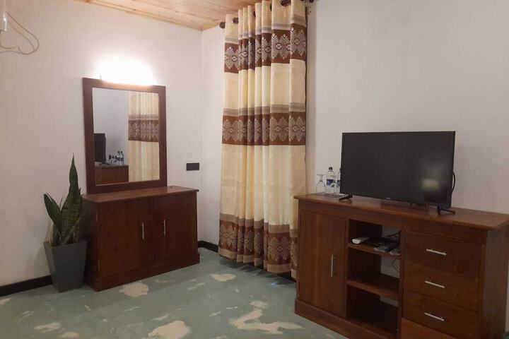 Room 11 of 51