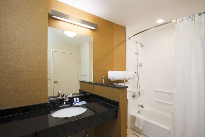 Room 20 of 35