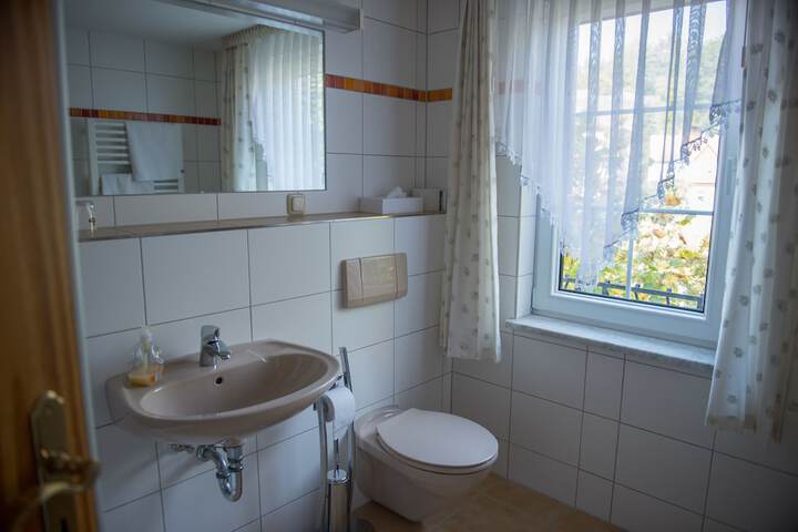Room 12 of 30