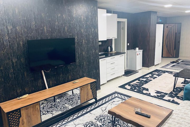 Room 12 of 17