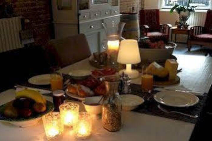 Bells Rooms & Suites