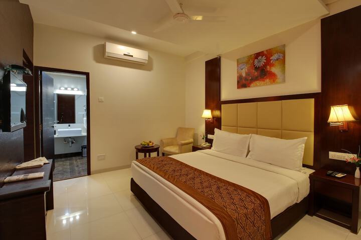 Room 17 of 54