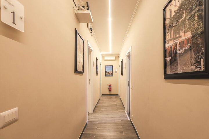 Room 26 of 33