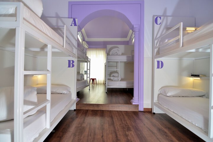 Room 16 of 53