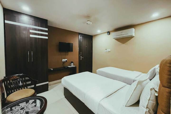 Room 20 of 53