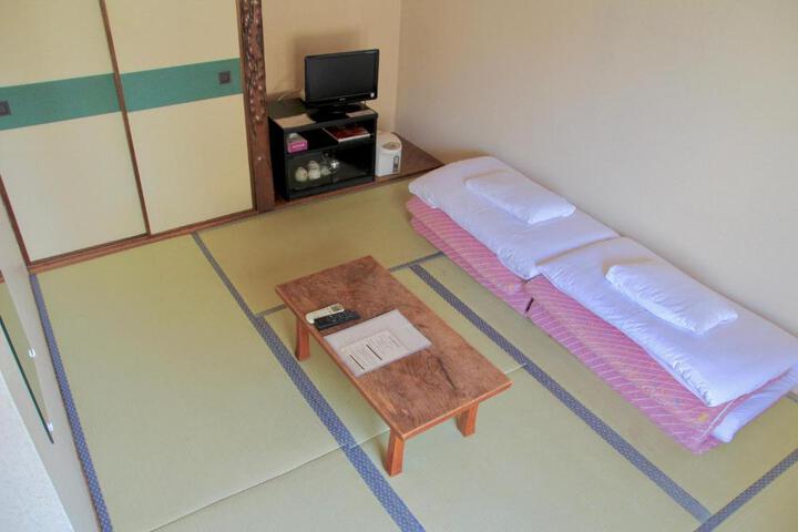 Photo 1