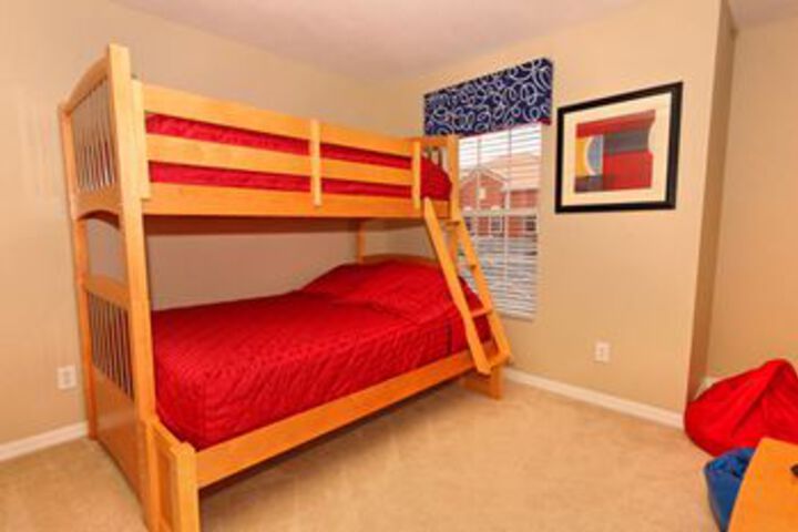 Room 7 of 19
