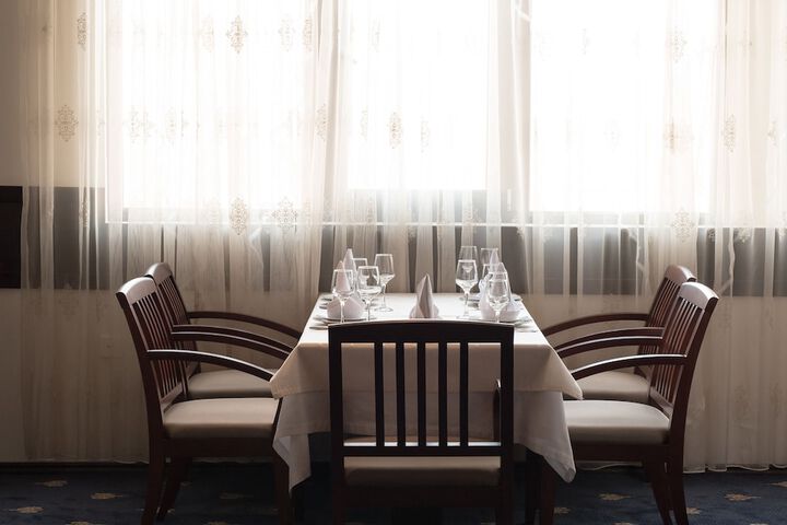 Dining 56 of 70