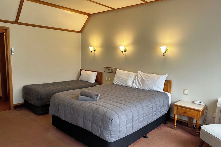 Room 5 of 38