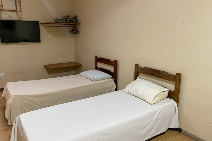 Room 14 of 32