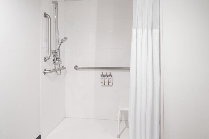 Room 45 of 90