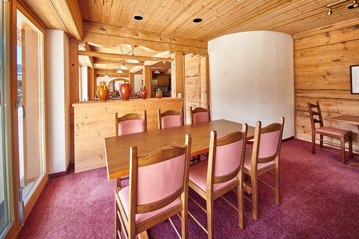 Dining 103 of 115