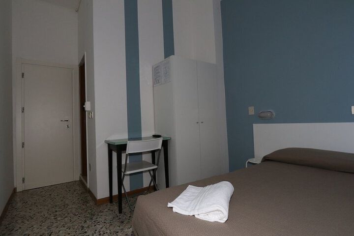 Room 17 of 17