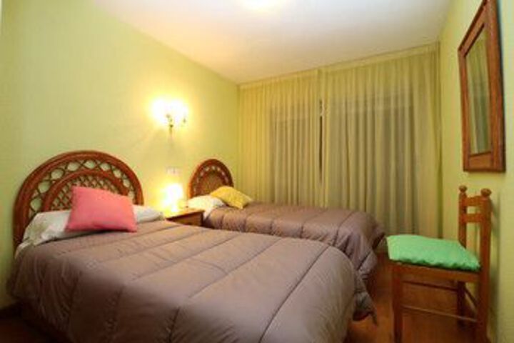 Room 6 of 23