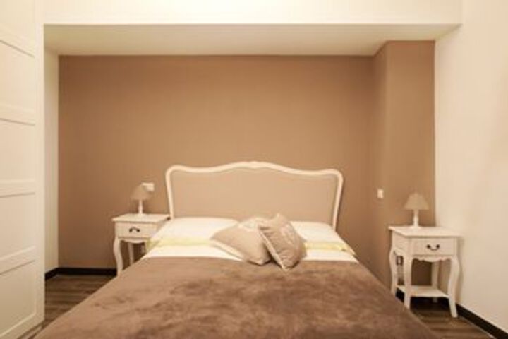 Room 16 of 27