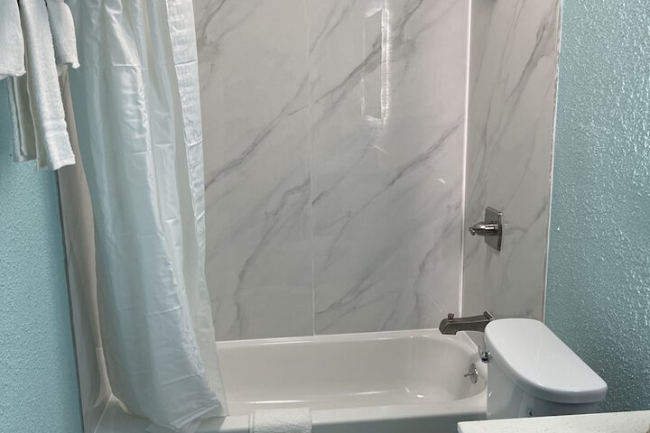 Room 16 of 22