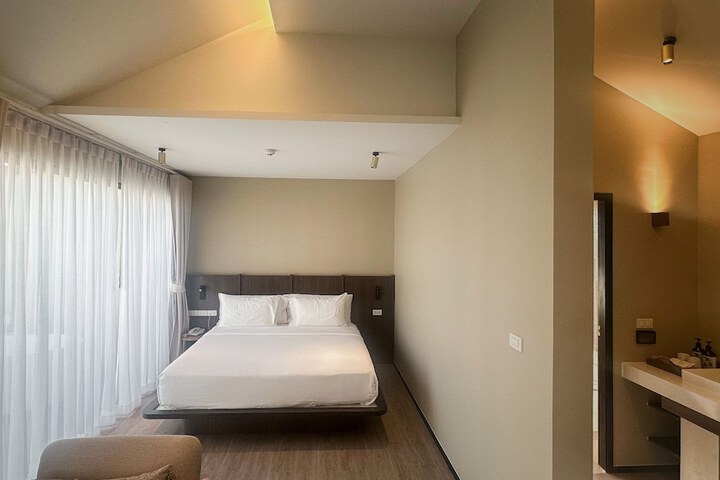 Room 14 of 62
