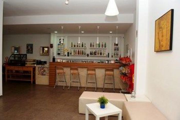 Hotel Bar