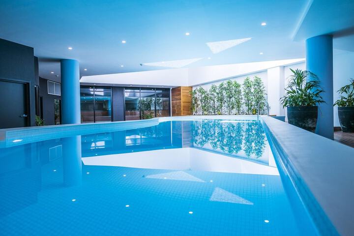 Pool 20 of 33