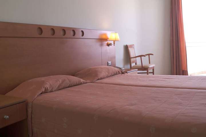 Room 11 of 44