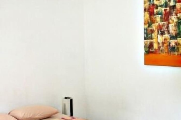 Room 10 of 17