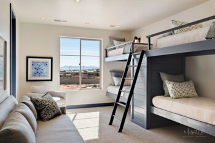 Room 42 of 51