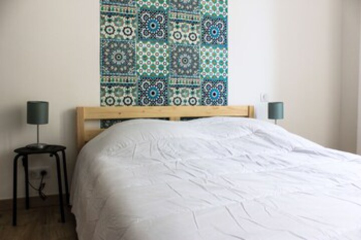 Room 6 of 19