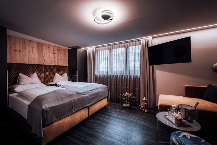 Room 12 of 67