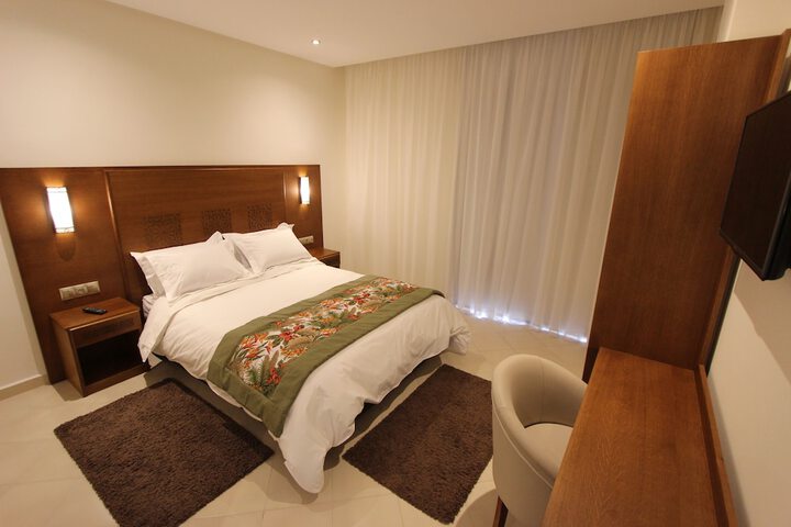 Room 5 of 50
