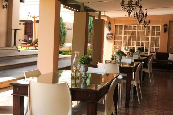 Dining Photos