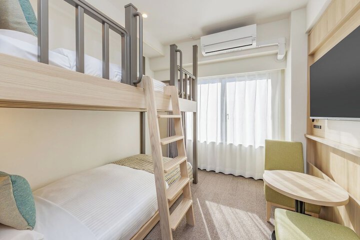 Room 6 of 23