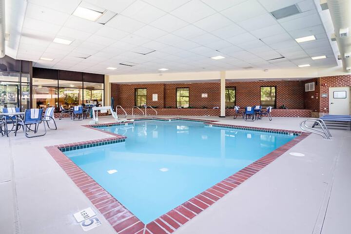 Hotel with Pool